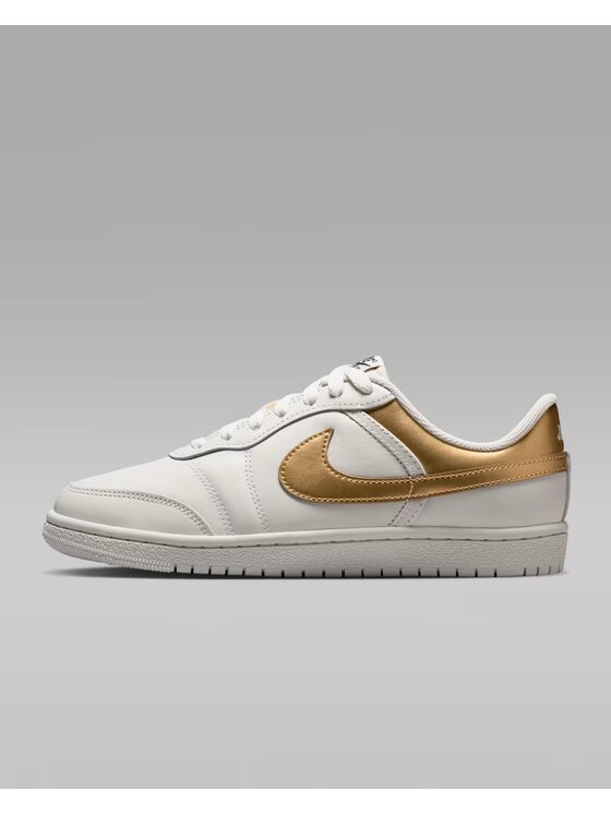 Nike Nike Sneakersy Air Jordan Skyline Low LE Biały
