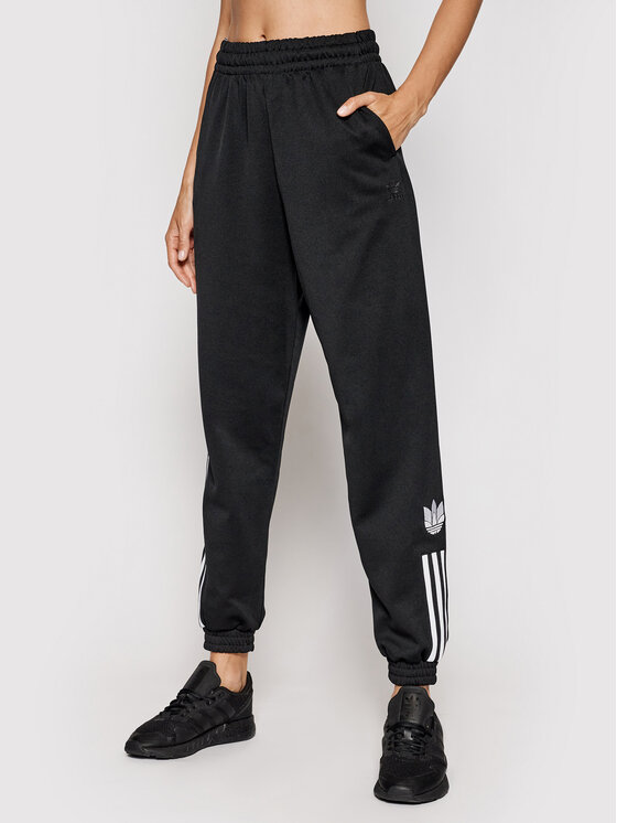 adidas Sportinės kelnės adicolor 3D Trefoil Track GN2897 Juoda Regular Fit  • Modivo.lt