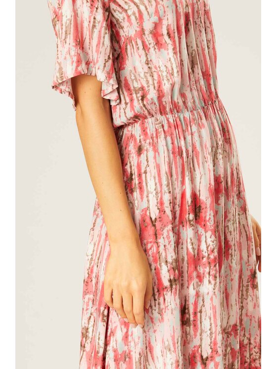 QUIOSQUE QUIOSQUE Každodenné šaty RECTANGY DRESS Ružová Regular Fit