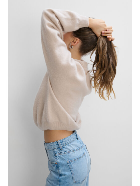 Fobya Fobya Sweter F2082 Beżowy jasny Basic Fit
