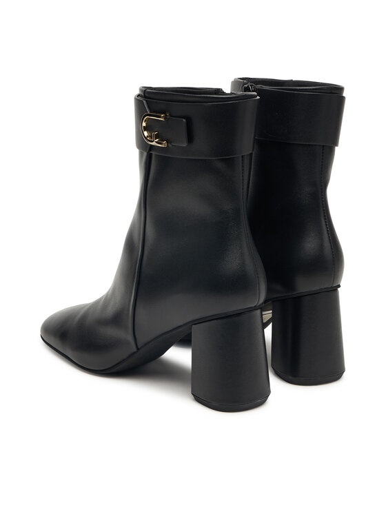 Furla Furla Stiefeletten Chick YJ73HIC-X30000-O6000-1-007-20-AL-3700 S Schwarz