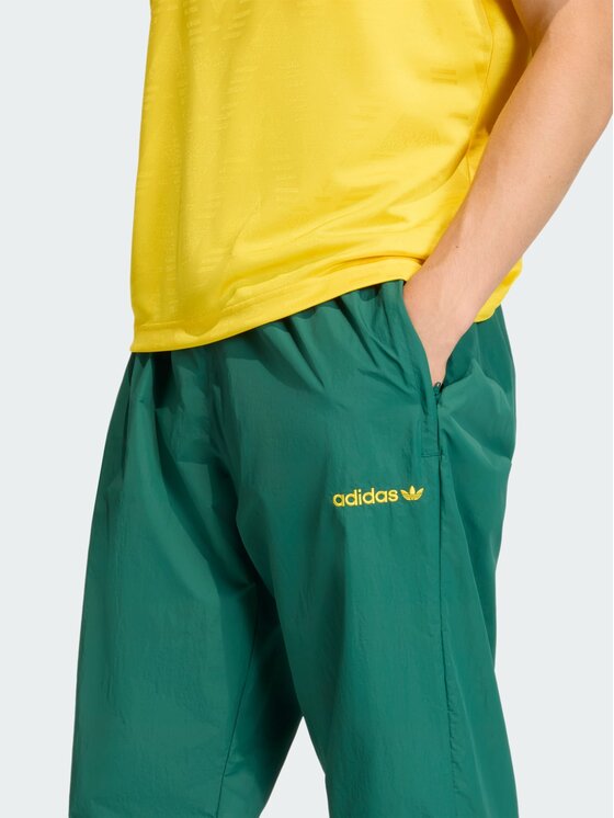 adidas adidas Spodnie dresowe SANTIAGO Zielony Regular Fit
