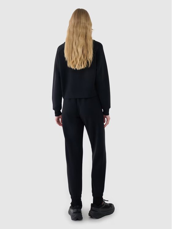 4F 4F Pantaloni da tuta 4FWSS25TTROF1010-20S Nero Regular Fit