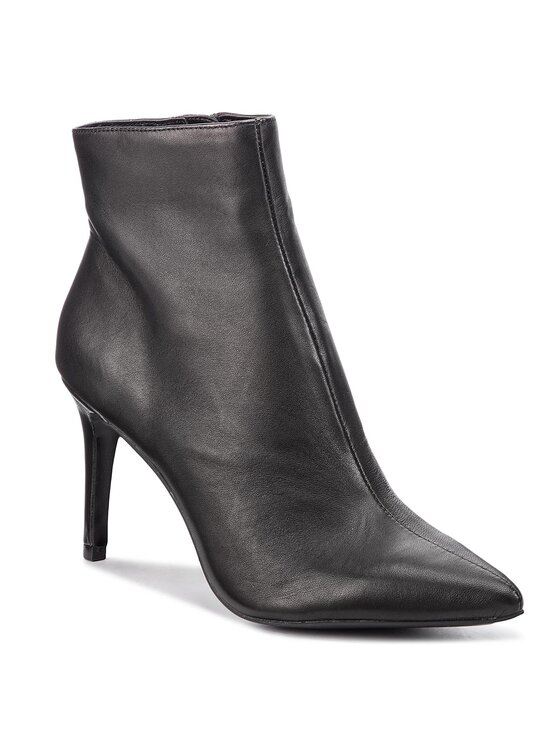 steve madden logic