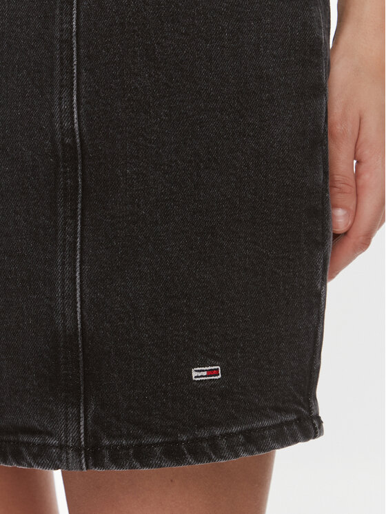 Tommy Jeans Tommy Jeans Džínové šaty DW0DW17698 Černá Slim Fit
