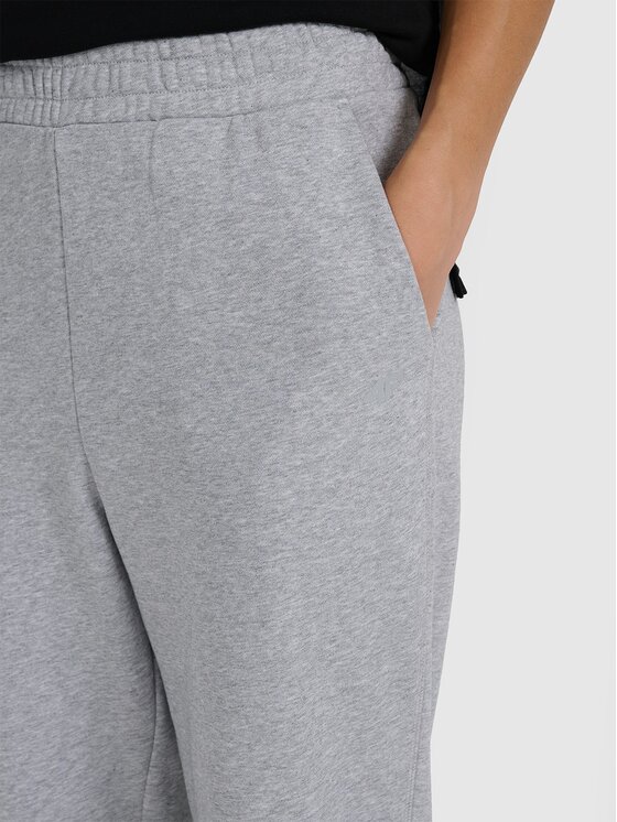 4F 4F Teplákové kalhoty 4FRAW25TTROF1613-26M Šedá Jogger Fit