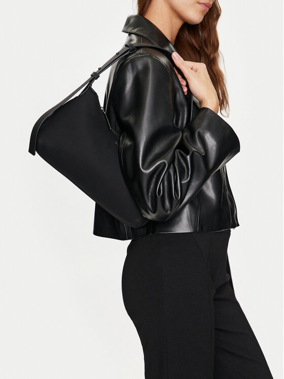 Calvin Klein Calvin Klein Сумка Calvin Soft Shoulder Bag K60K612156 Чорний