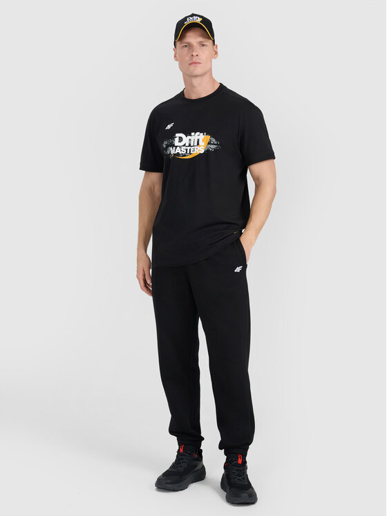 4F 4F T-Shirt TEAMWEAR Czarny Regular Fit