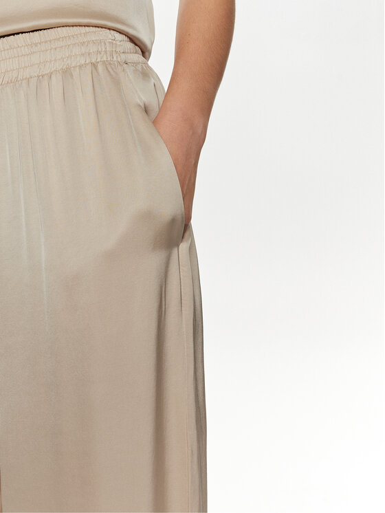 ViCOLO ViCOLO Панталони тип кюлоти TB0034 Бежов Regular Fit