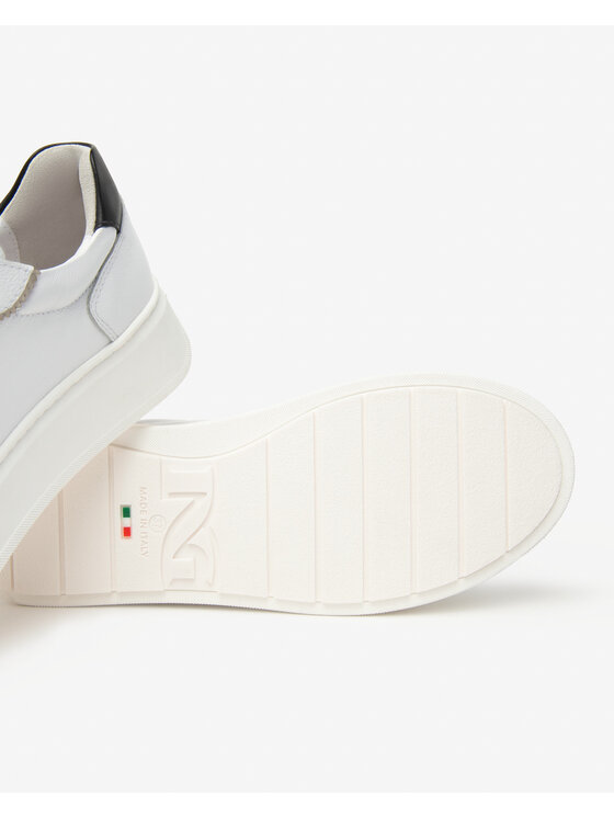 Nero Giardini Nero Giardini Sneakersy I514171D Biela