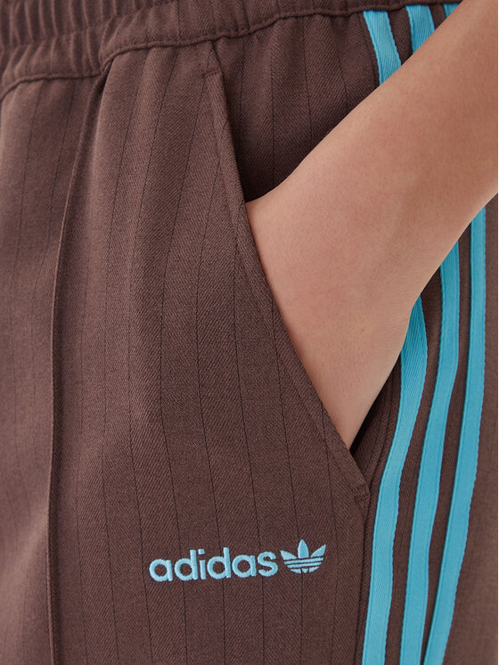 adidas adidas Долнище анцуг JX5308 Кафяв Regular Fit