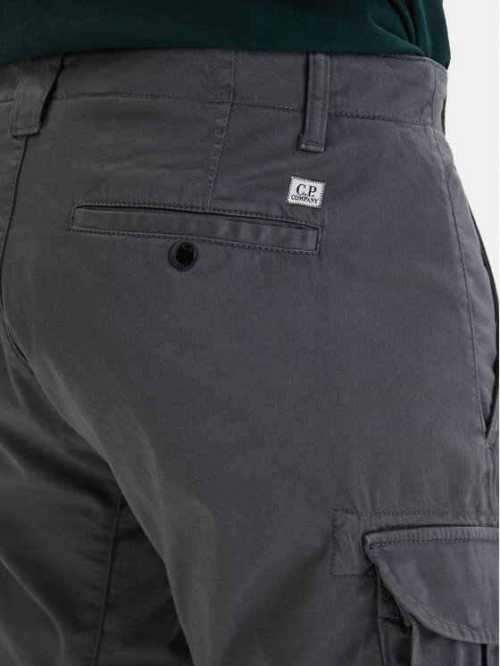C.P. Company C.P. Company Pantalon scurți din material 20CMBE746A005694G Gri Regular Fit