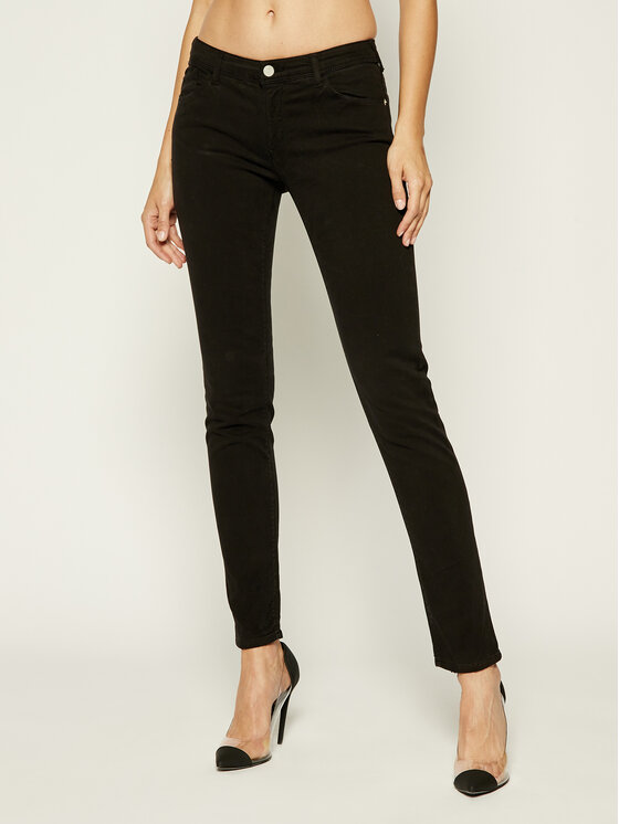 Emporio Armani Jeans hlače 6G2J28 2N74Z 0999 Črna Skinny Fit