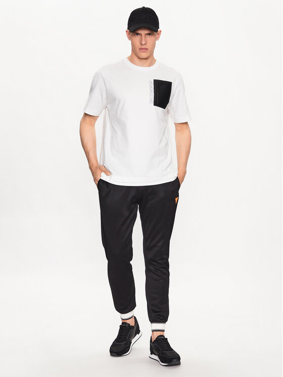 Guess Guess T-shirt Z3YI00 I3Z14 Bijela Boxy Fit