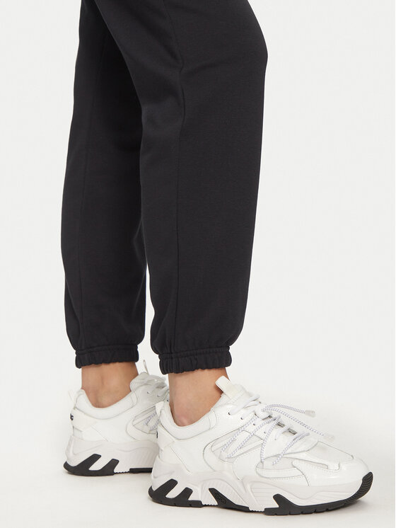 Under Armour Under Armour Spodnie dresowe Ua Rival 1382735 Czarny Loose Fit
