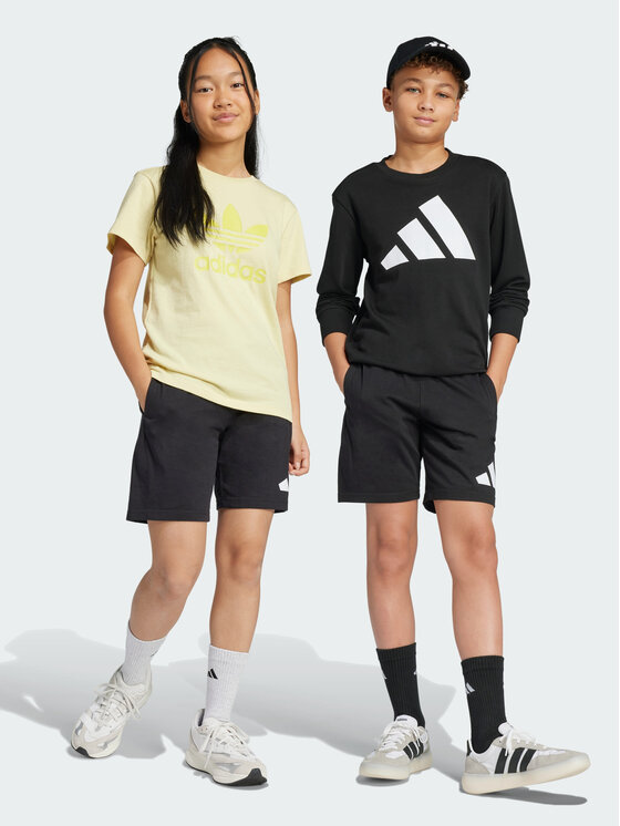 adidas adidas Szorty materiałowe Essentials Czarny Regular Fit