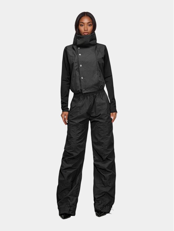 MADE BY SOCIETY MADE BY SOCIETY Spodnie materiałowe Studio - P27816 Czarny Basic Fit