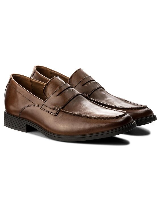 Clarks Chaussures basses Tilden Way 261315767 Marron Modivo