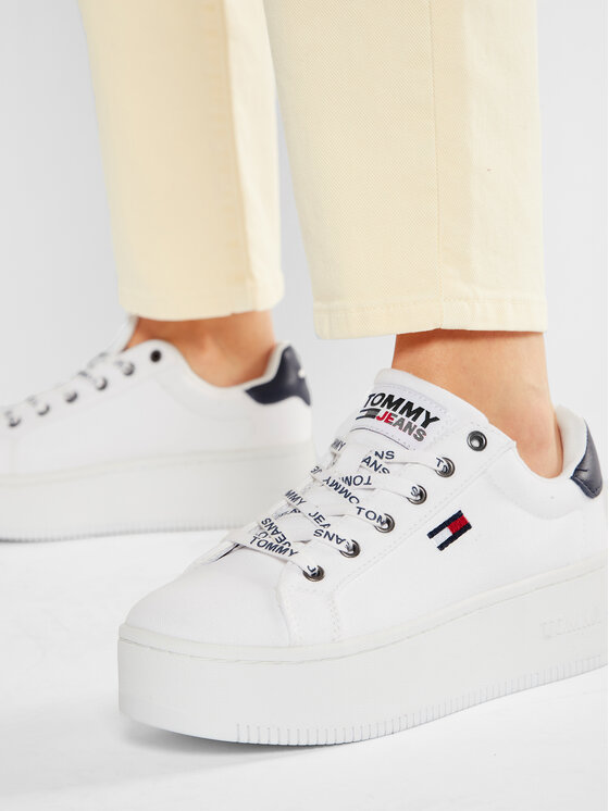The iconic tommy jeans discount