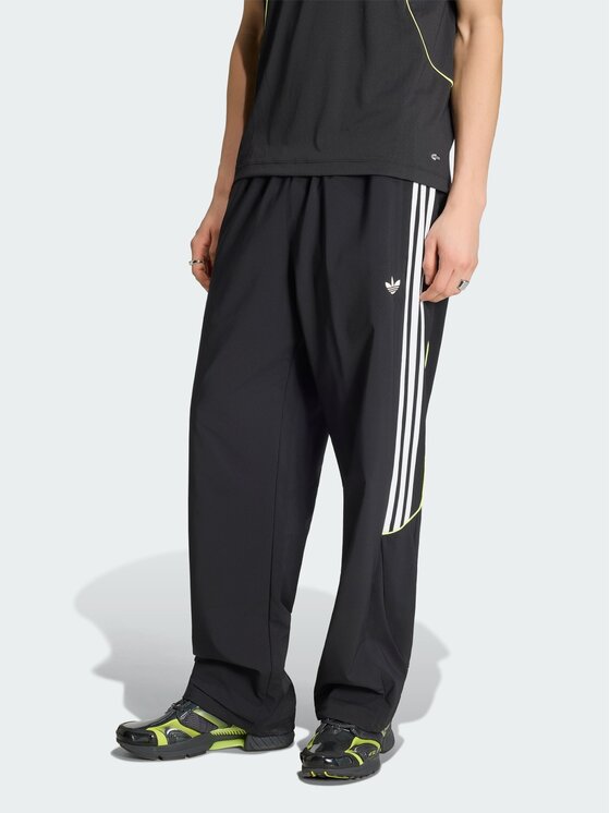 adidas adidas Dressipüksid 170070 Must Regular Fit