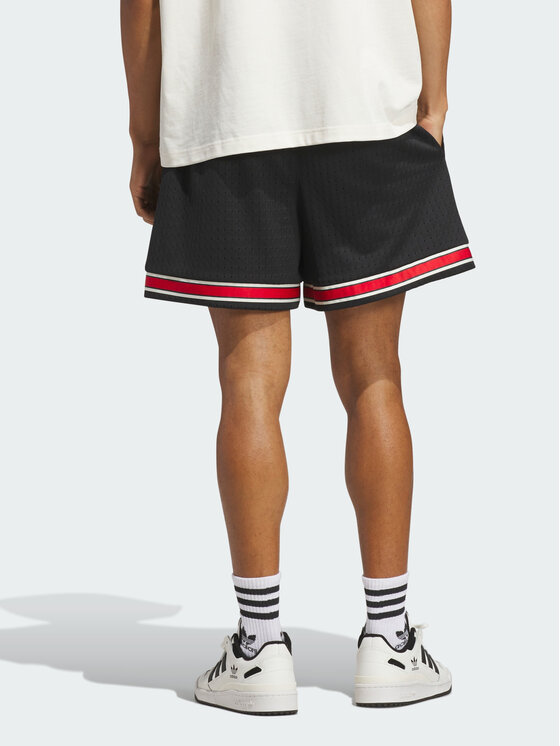adidas adidas Szorty sportowe 164600 Czarny Loose Fit