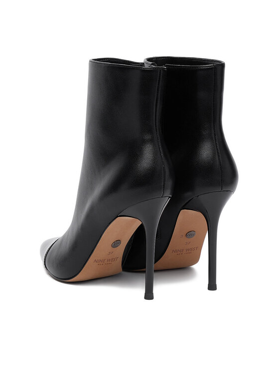 Nine West Nine West Īsie zābaki CEO-MAYA-01 Melns