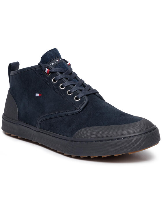 Core corporate winter chukka top