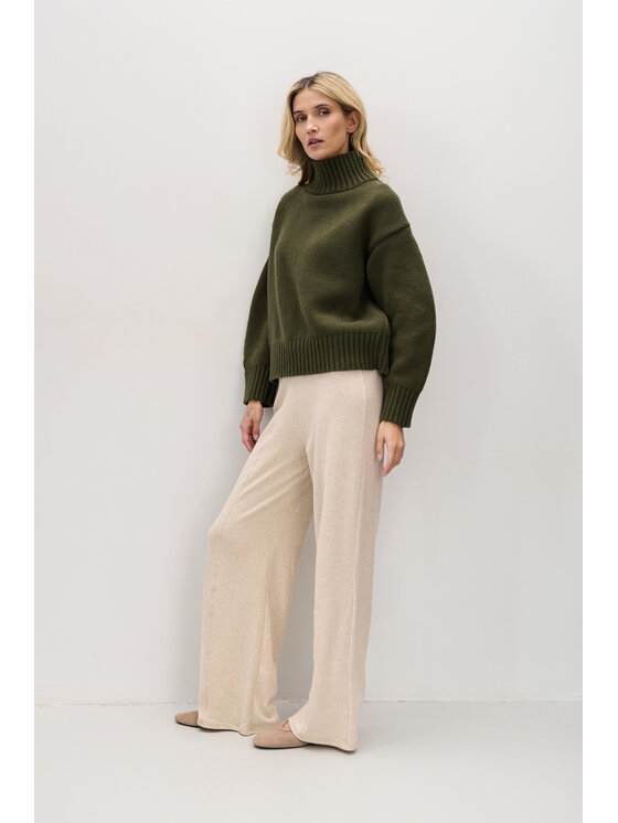 Fobya Fobya Sweter F2090 Zielony Basic Fit