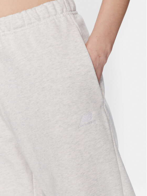 New Balance New Balance Pantaloni trening Athletics Remastered French Terry WP31503 Bej Relaxed Fit