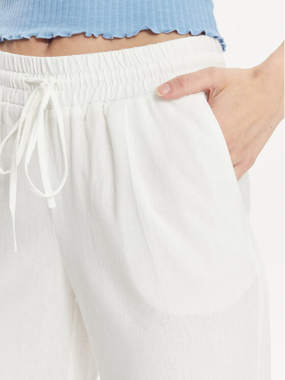 Vero Moda Vero Moda Pantaloni din material Jesmilo 10279691 Alb Regular Fit