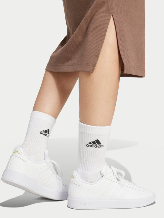 adidas adidas Sukienka codzienna ALL SZN IX3795 Brązowy Slim Fit