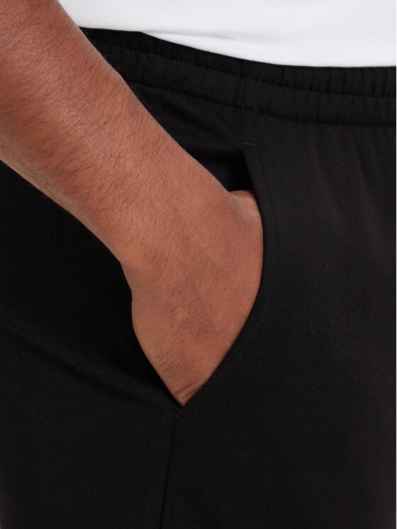 EA7 Emporio Armani EA7 Emporio Armani Спортни шорти 7M002421 AF13512 MC001 Черен Slim Fit