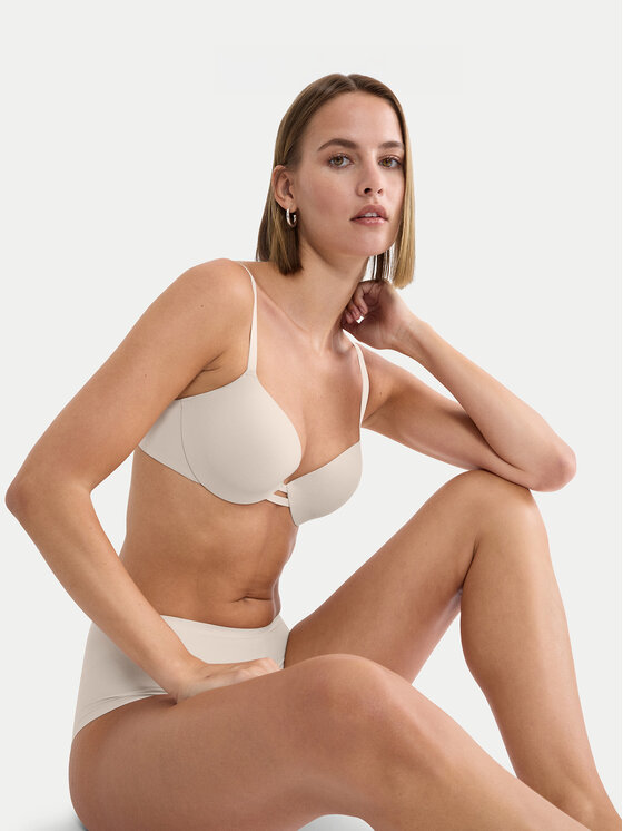 Triumph Triumph Biustonosz z fiszbiną Body Make-Up Illusion 10226400 Beżowy