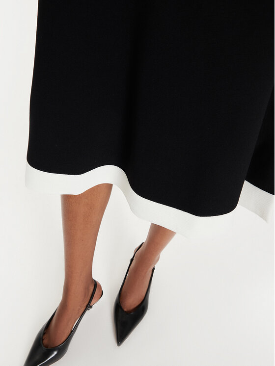 KARL LAGERFELD KARL LAGERFELD Trapéz szoknya 245W1230 Fekete Regular Fit