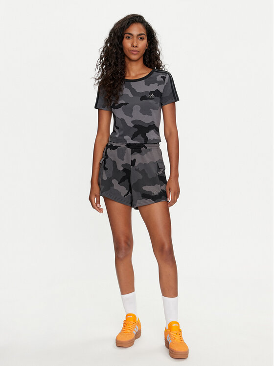 adidas adidas Sportiniai šortai Essentials 3-Stripes Camo-Print IX3707 Pilka Loose Fit