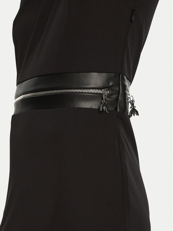 Patrizia Pepe Patrizia Pepe Kokteilinė suknelė 8A1253 J171 Juoda Regular Fit