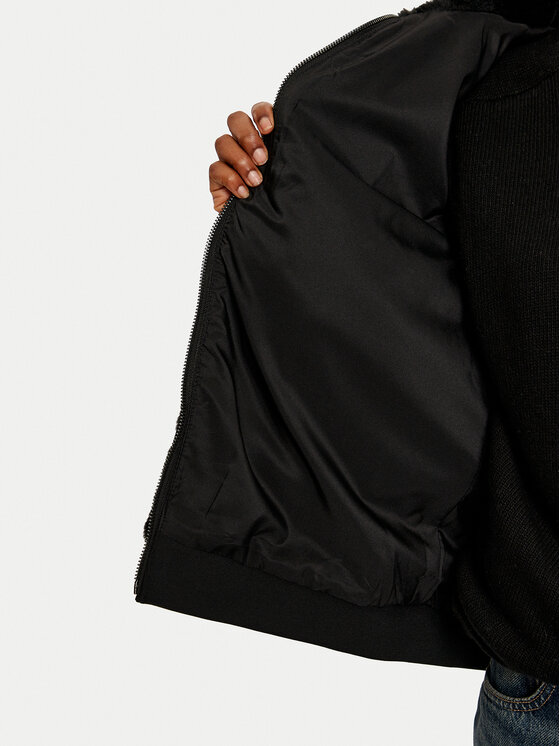 Vila Vila Pelzmantel Embra 14097836 Schwarz Regular Fit