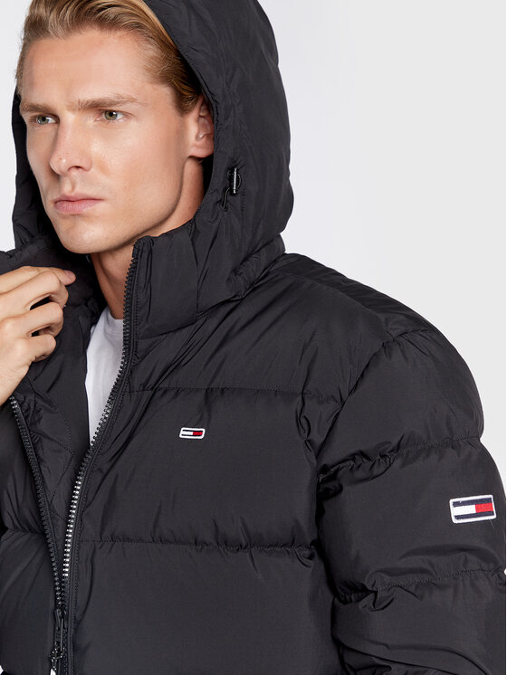Tommy Jeans Tommy Jeans Зимно яке Essential DM0DM15447 Черен Regular Fit