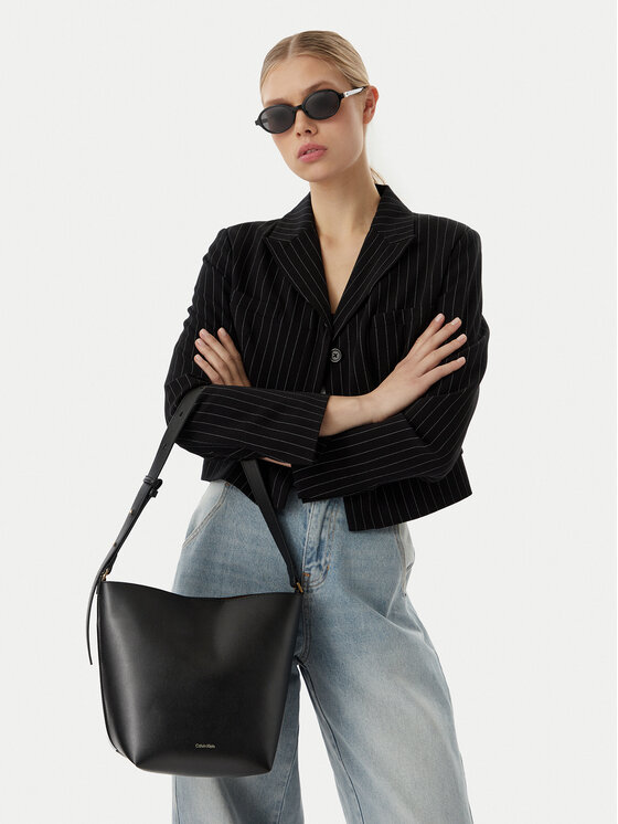 Calvin Klein Geantă Foil Logo Medium LV04F3736G Negru