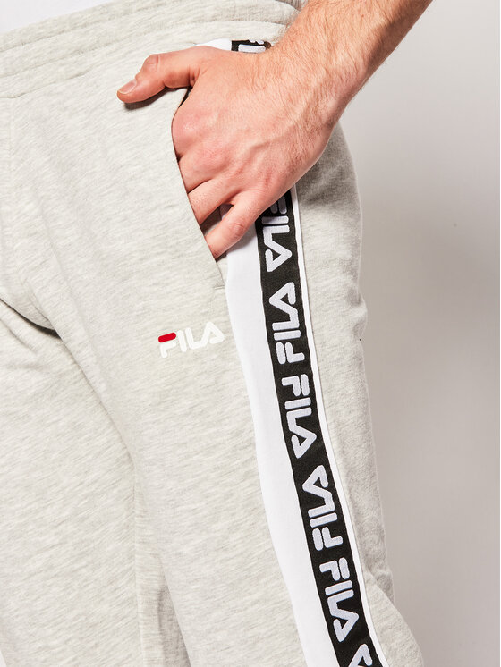 Fila Fila Spodnie dresowe Tevin 687699 Szary Regular Fit