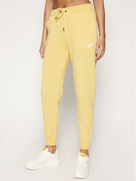 jogging nike noir et jaune