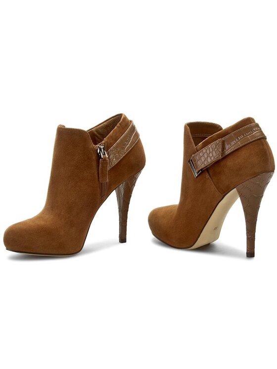 Guess Guess Pusbačiai Owim FLOWM3 SUE09 Ruda