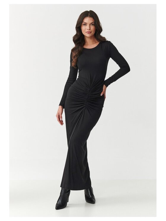 Makadamia Makadamia Sukienka dzianinowa M898 Czarny Fitted Fit