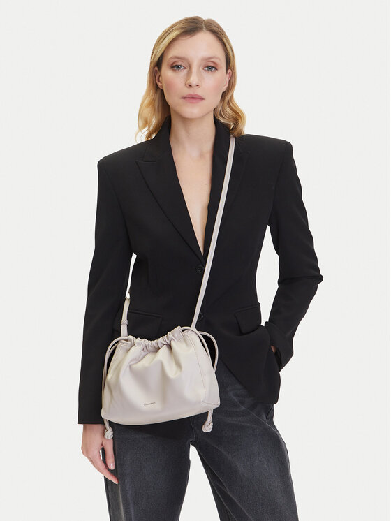 Calvin Klein Jeans Calvin Klein Jeans Soma Drawstring Crossbody26 LV04K3060G Balts