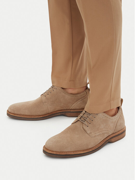 Clarks Clarks Pusbačiai Aldwin Lace 26186449 Pilka