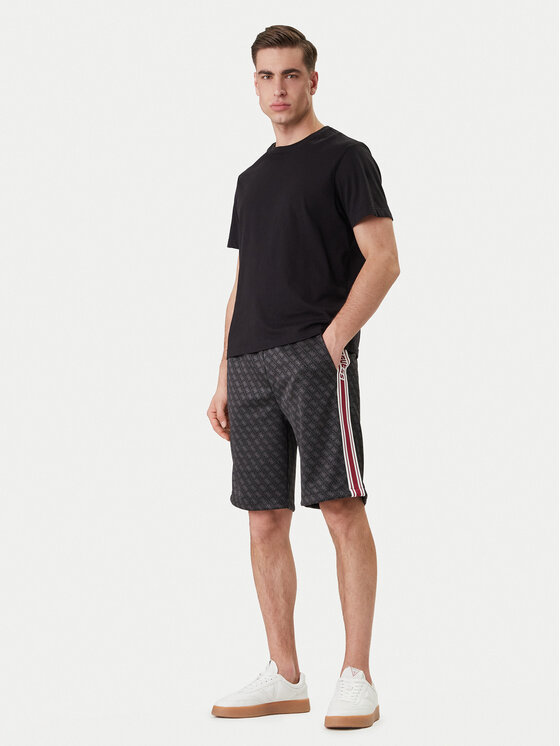 Guess Guess Sport rövidnadrág Z6GD12 K3220 Fekete Regular Fit