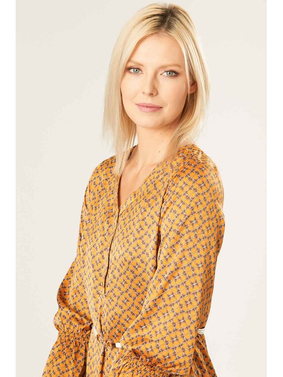 QUIOSQUE QUIOSQUE Každodenné šaty RETROSPECTIVE DRESS Žltá Regular Fit