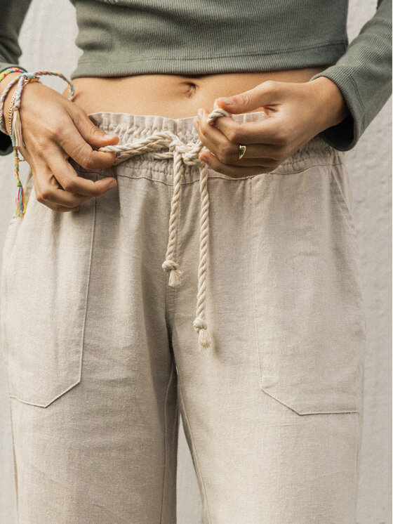 Roxy Roxy Medžiaginės kelnės Oceanside ARJNP03006 Smėlio Easy Fit