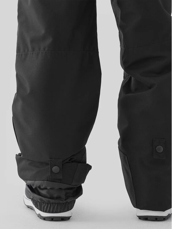 4F 4F Pantaloni da sci 4FJWAW24TFTRM656-20S Nero Regular Fit