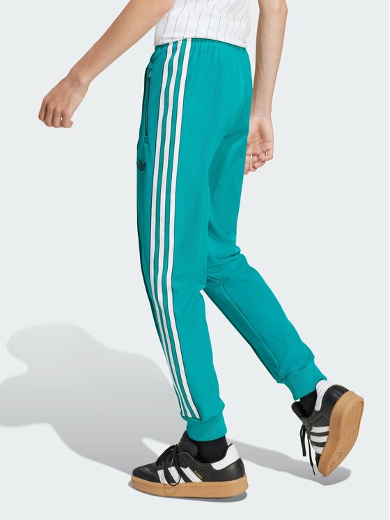 adidas adidas Spodnie dresowe Liverpool FC Terrace Icons Zielony Slim Fit